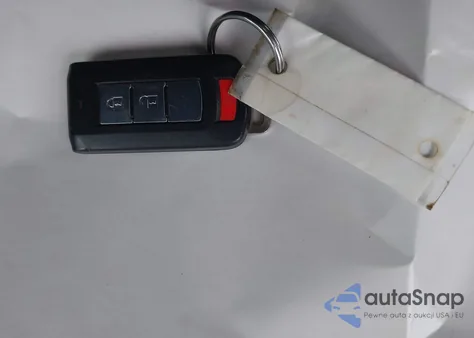 2015 Mitsubishi Outlander Se z USA, uszkodzony, nr VIN JA4AZ3A37FZ007112